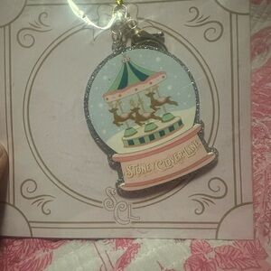 BNIP Stoney Clover Lane Snow Globe Carousel Keychain